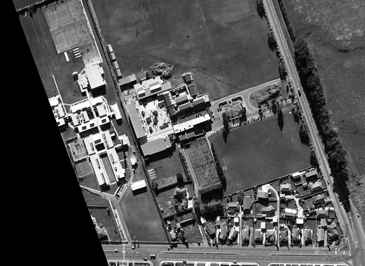 Aerial survey image of the Verdon College site in Invercargill, captured in 1988.